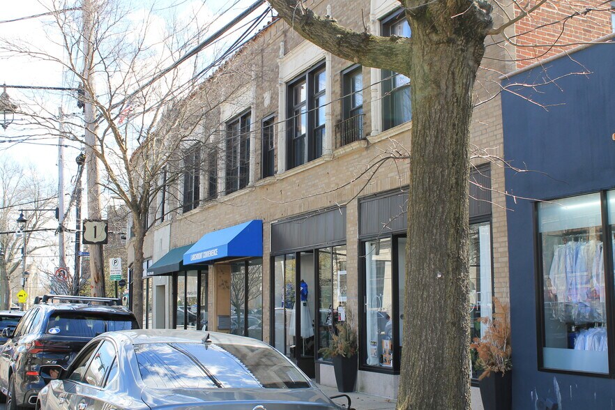 124-134 Larchmont Ave, Larchmont, NY à louer - Photo du bâtiment - Image 2 de 5