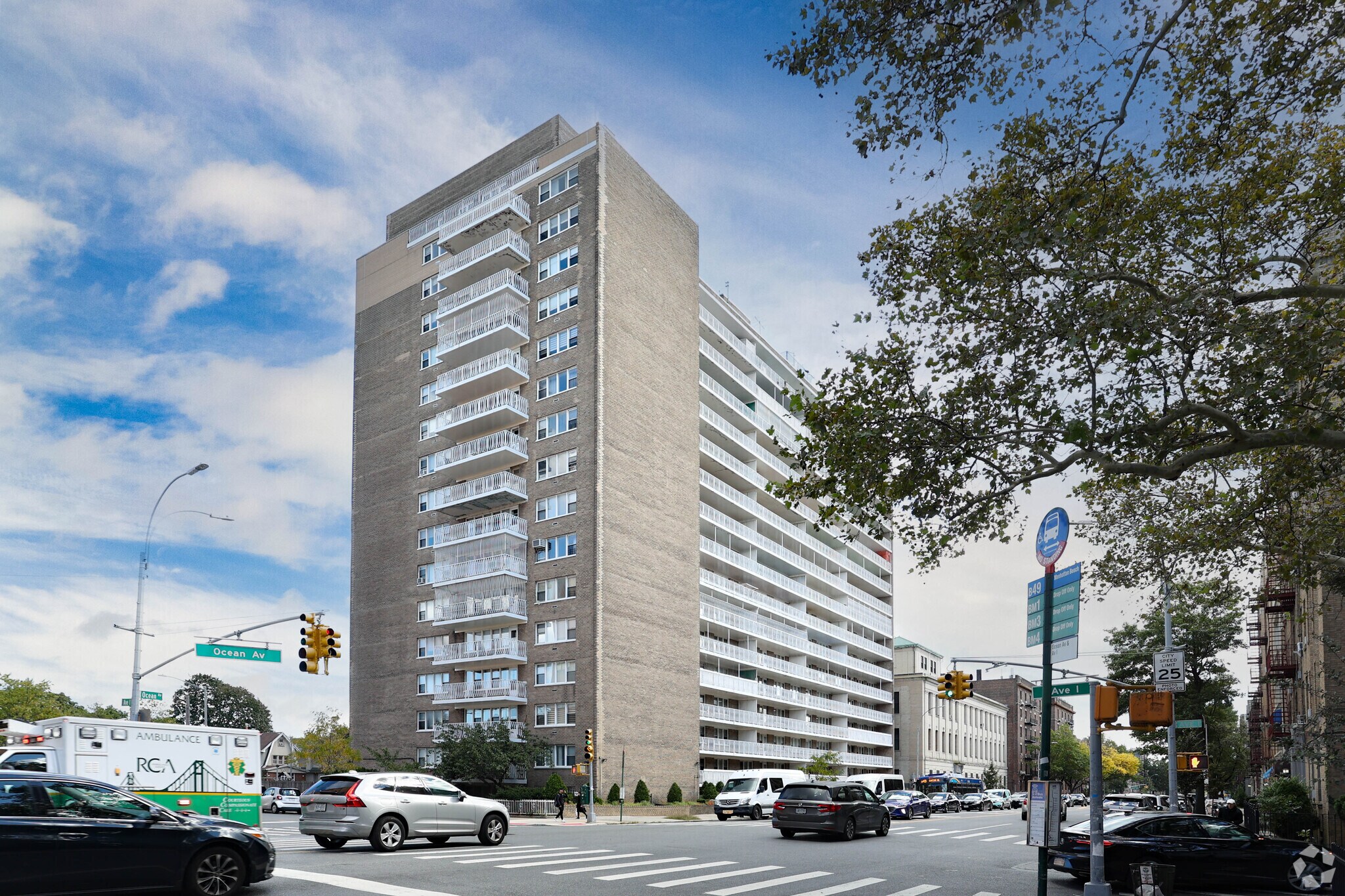 1401 Ocean Ave, Brooklyn, NY à louer Photo principale- Image 1 de 7