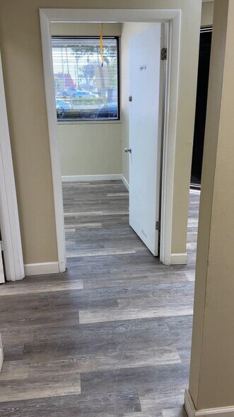 290 SW 12th Ave, Pompano Beach, FL à louer - Vidéo sur l’inscription commerciale - Image 2 de 7