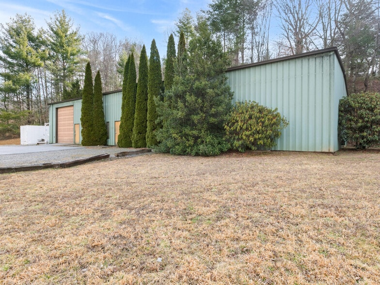 695 NC 9 Hwy, Black Mountain, NC for sale - Building Photo - Image 2 of 30