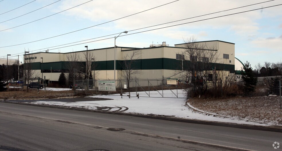 395 Harry Walker Pky S, Newmarket, ON à louer - Photo du bâtiment - Image 2 de 5