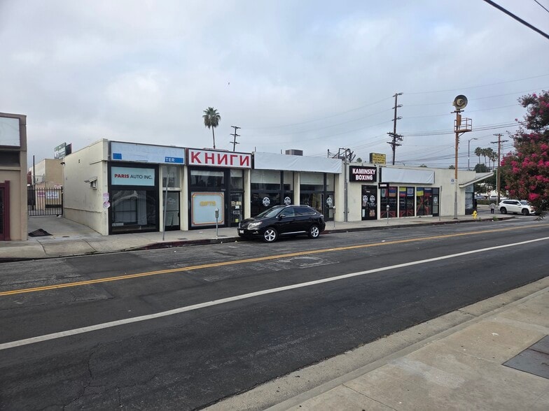 18458-18466 Clark St, Tarzana, CA for lease - Building Photo - Image 1 of 1