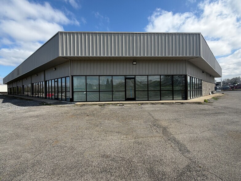 1236 Northgate Business Pky, Madison, TN à louer - Photo principale - Image 1 de 8