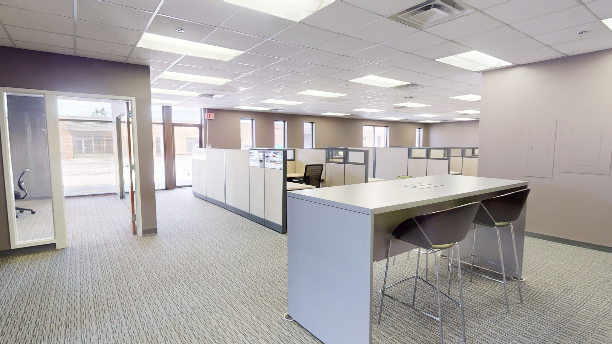 1500-1595 Eisenhower Pl, Ann Arbor, MI à louer Photo intérieure- Image 1 de 5