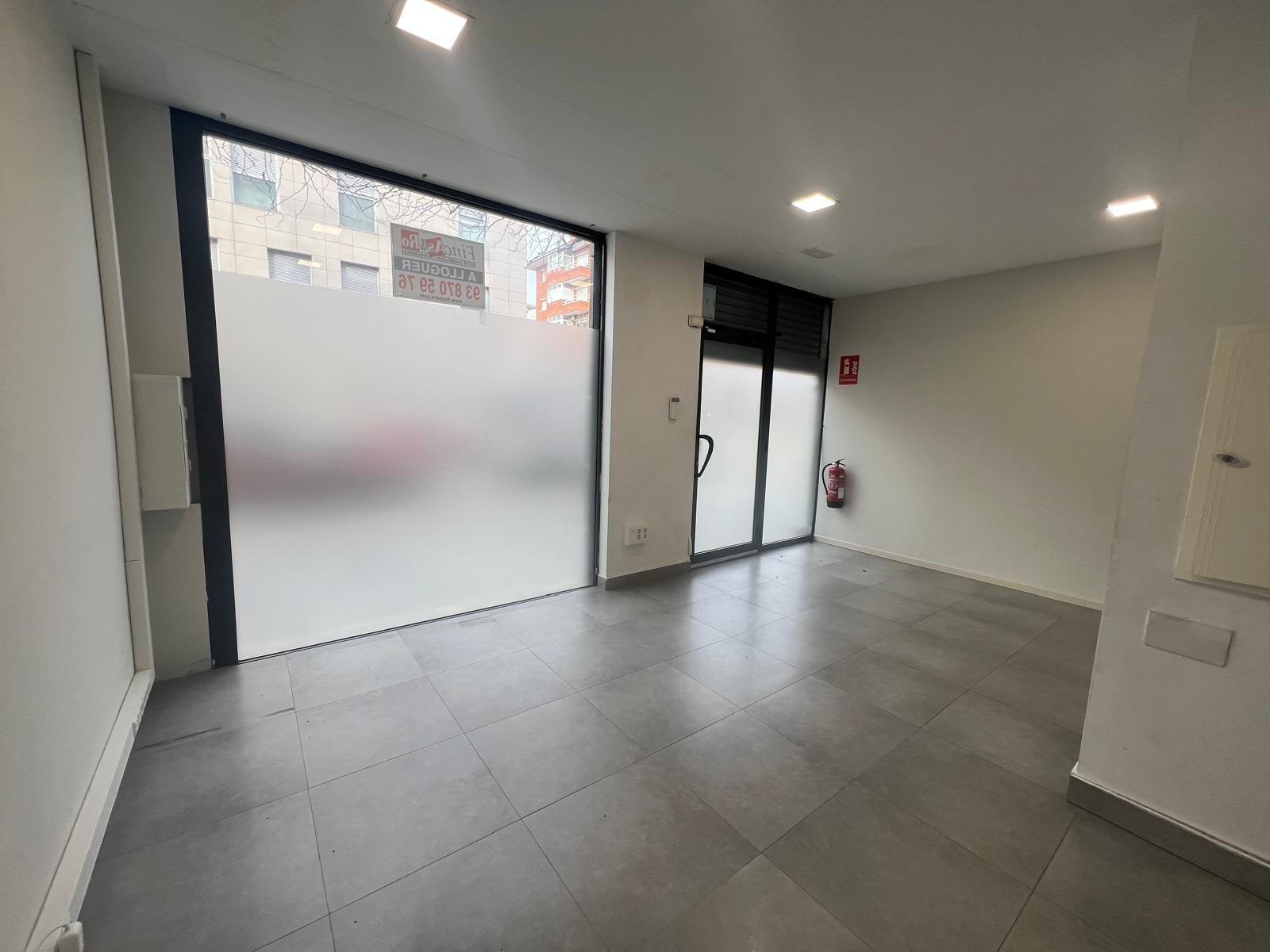 Retail in Granollers, Barcelona for lease Interior Photo- Image 1 of 7