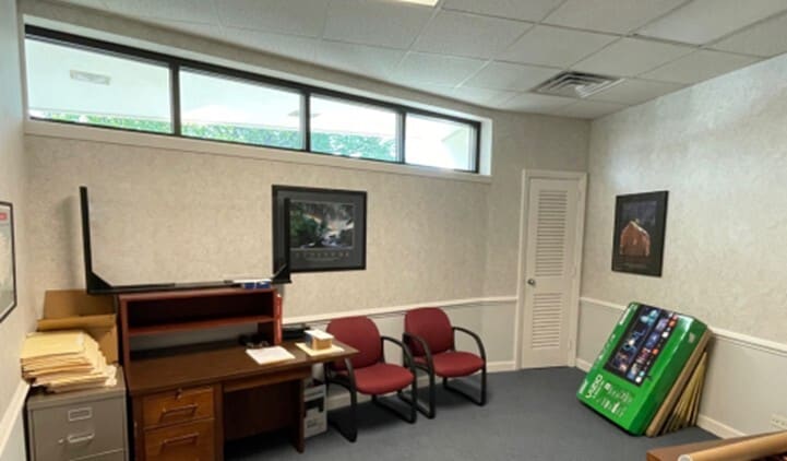 4890 Fort Ave, Lynchburg, VA for sale - Interior Photo - Image 3 of 4