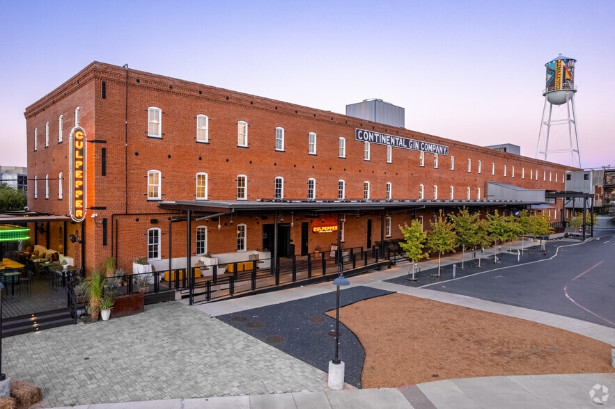 3309 Elm St, Dallas, TX for lease - Primary Photo - Image 1 of 38