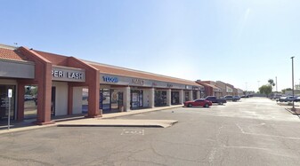 Baseline Center at Dobson Ranch - Entrepôt