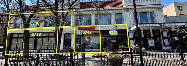 More details for 6738-6746 N Sheridan Rd, Chicago, IL - Office/Retail, Retail for Lease