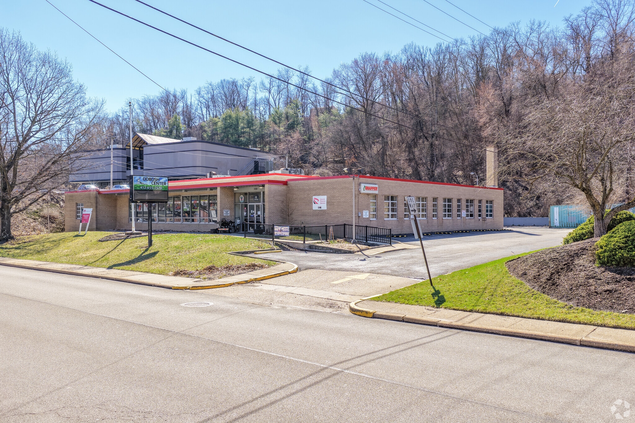 520 E Bruceton Rd, Pittsburgh, PA for lease Primary Photo- Image 1 of 10
