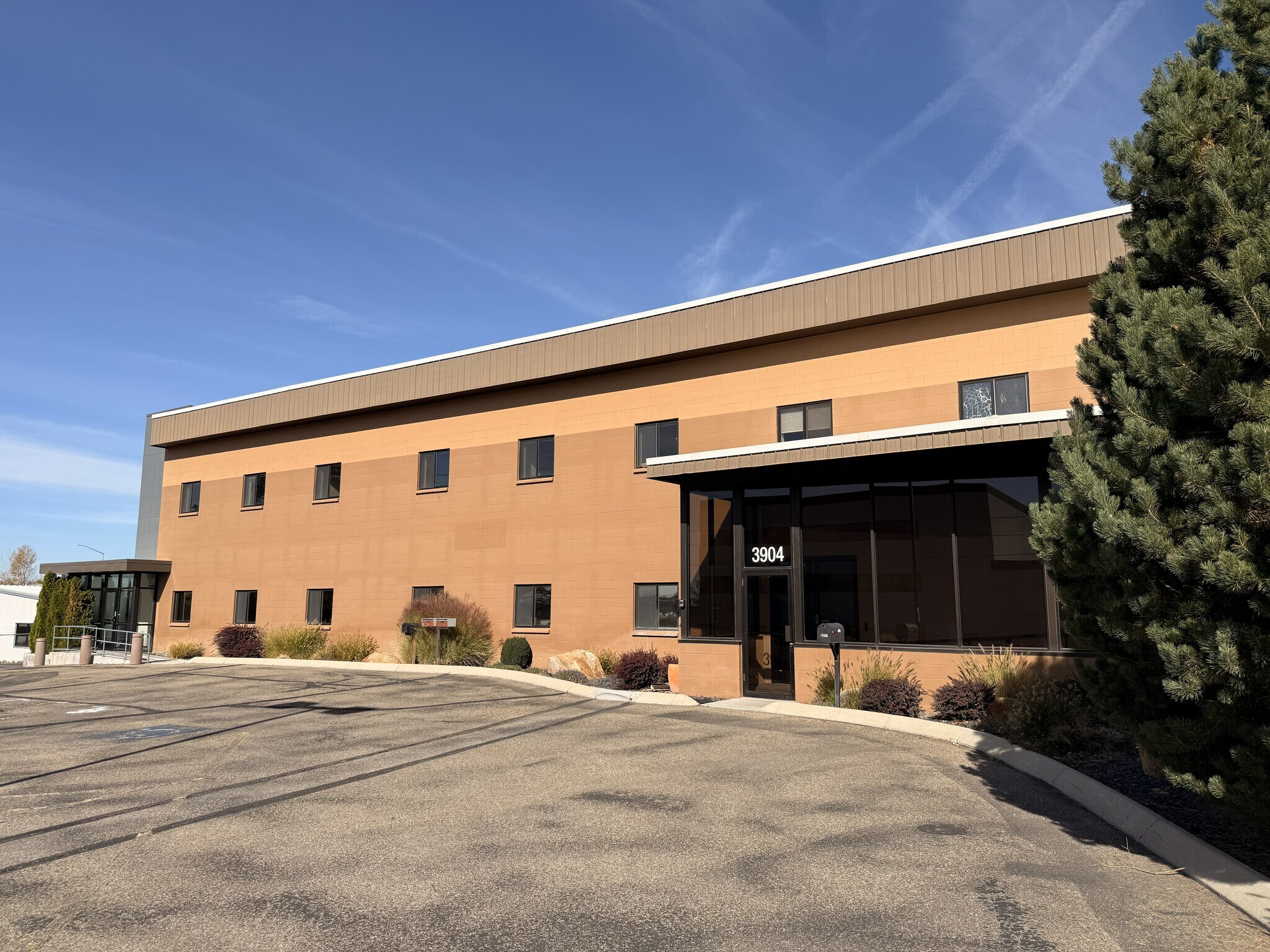 3904 E Flamingo Ave, Nampa, ID for lease Primary Photo- Image 1 of 11
