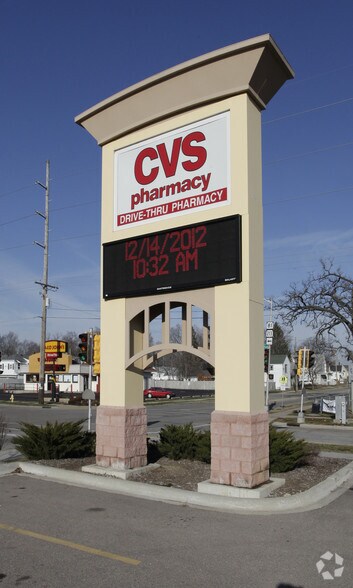 1063 4th St, Beloit, WI à louer - Photo du bâtiment - Image 3 de 4