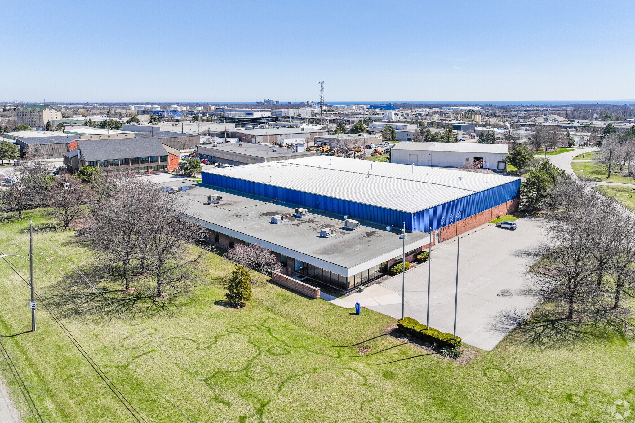 5330 S Service Rd, Burlington, ON à louer Photo du bâtiment- Image 1 de 3