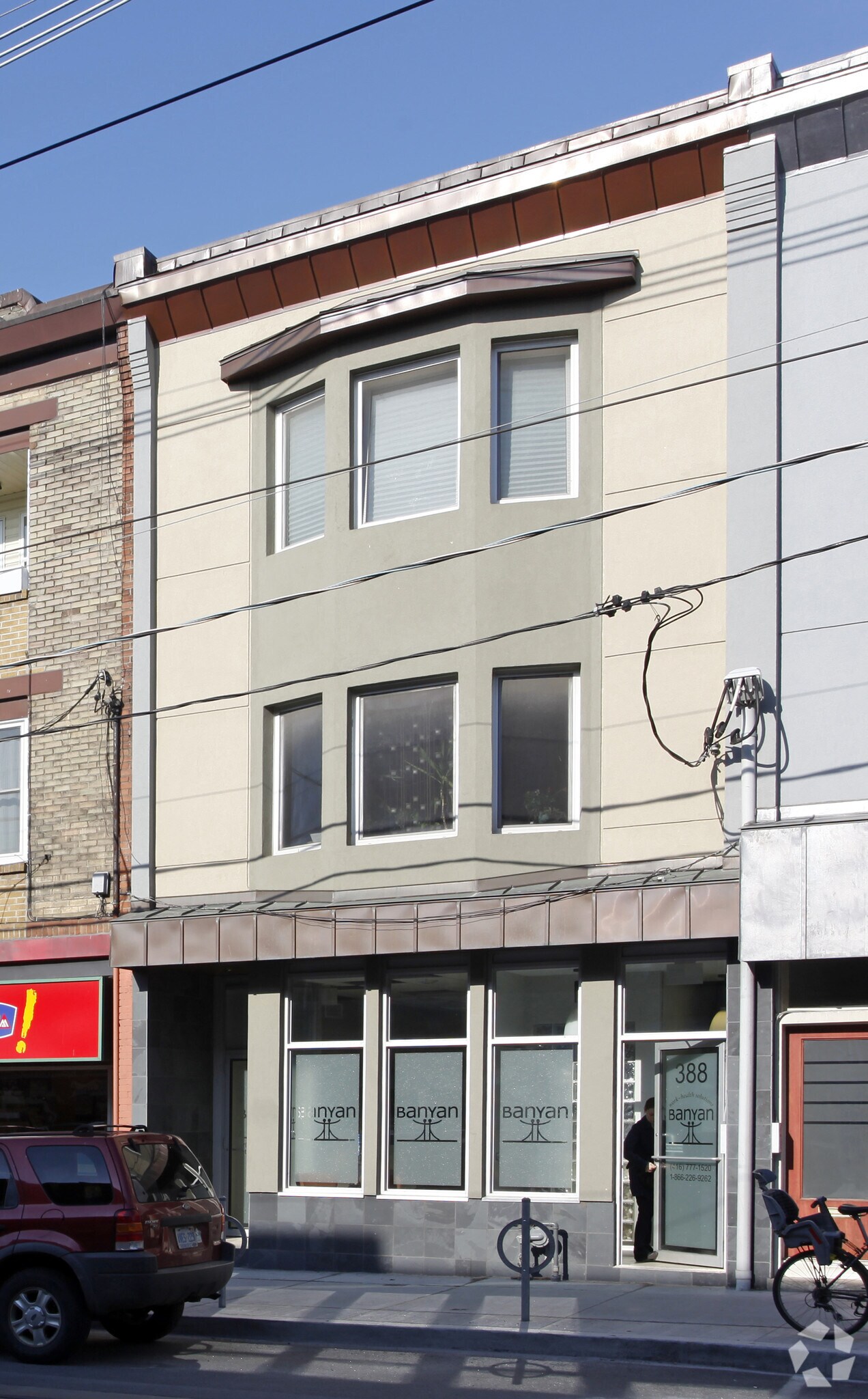 388 Roncesvalles Ave, Toronto, ON for sale Primary Photo- Image 1 of 1