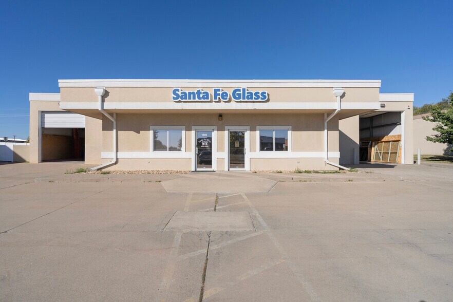 1324-1328 SW Market St, Lee's Summit, MO à louer - Photo du bâtiment - Image 1 de 28