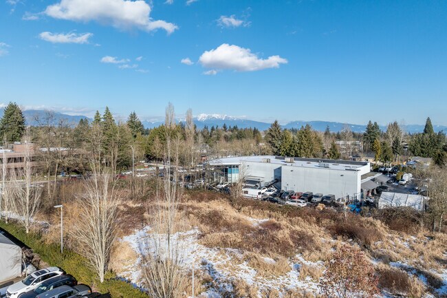 Plus de détails pour 15462 104th Ave, Surrey, BC - Terrain à vendre