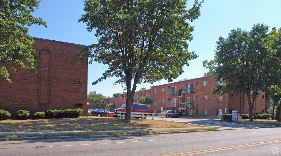 2846 Harrison Ave, Cincinnati, OH à vendre - Photo du bâtiment - Image 3 de 3