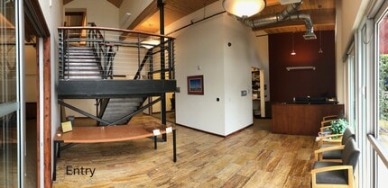 2009 V St, Sacramento, CA for lease Lobby- Image 2 of 9