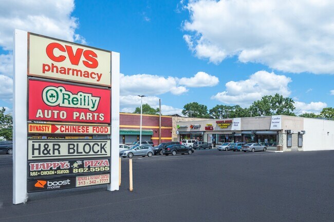 Plus de détails pour 16800-16862 Schaefer Hwy, Detroit, MI - Commerce de détail à louer