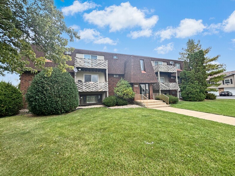 20224 S Frankfort Square Rd, Frankfort, IL à vendre - Photo du bâtiment - Image 2 de 5