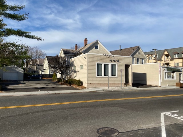 285 Post Ave, Westbury, NY for sale - Primary Photo - Image 1 of 1