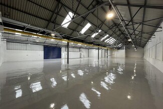Plus de détails pour Corporation Rd, Manchester - Industriel à louer