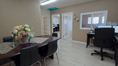 17018-17056 Devonshire St, Northridge, CA à louer - Vidéo sur l’inscription commerciale 