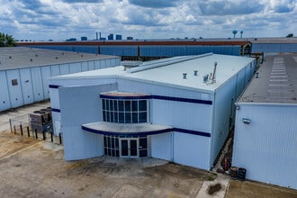 1310 Rankin Rd, Houston, TX for lease Interior Photo- Image 2 of 2