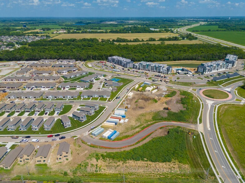 2840 Blue Pky, Lees Summit, MO à vendre - Aérien - Image 1 de 2