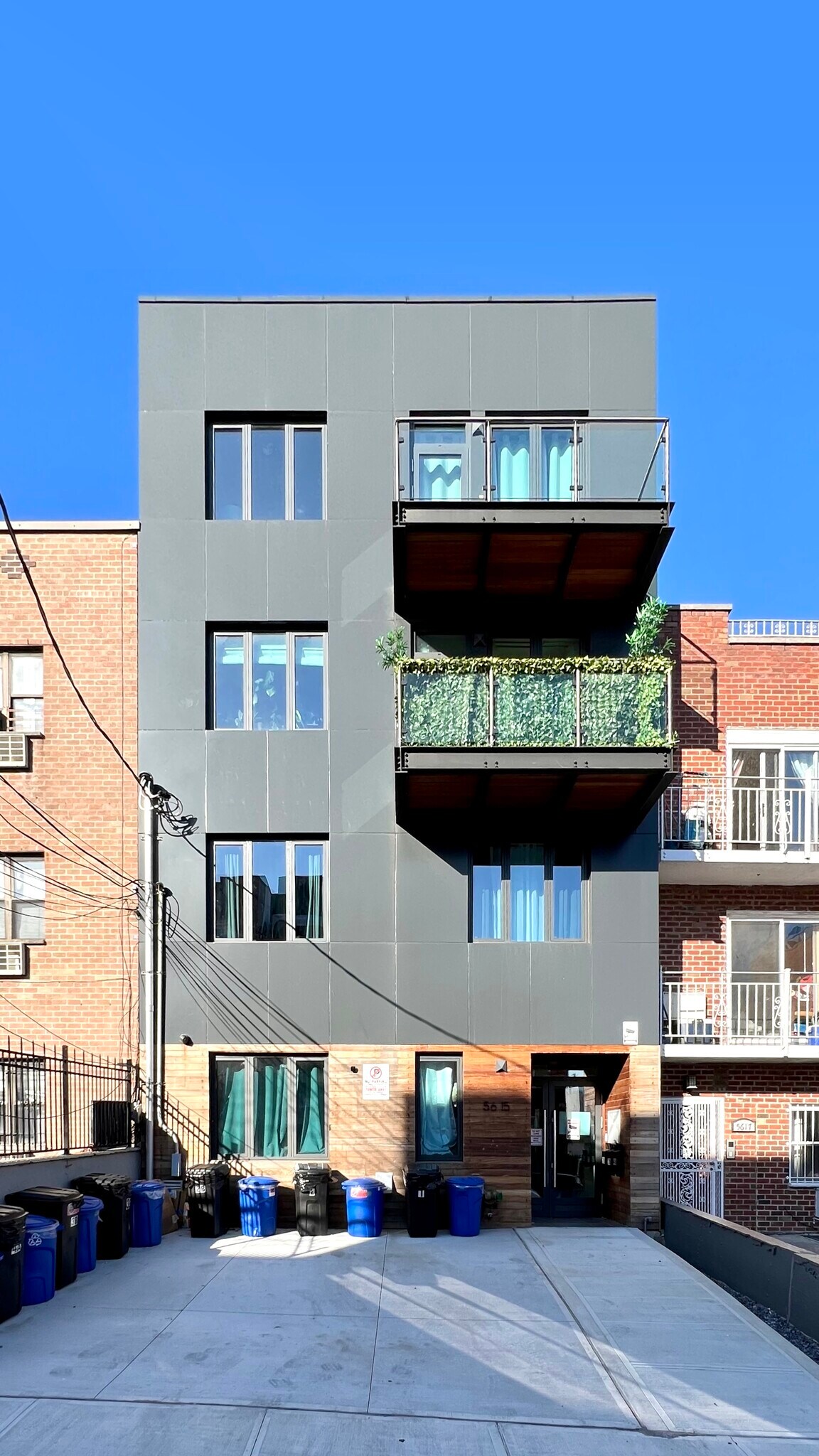 5615 Van Cleef St, Flushing, NY à vendre Photo principale- Image 1 de 14