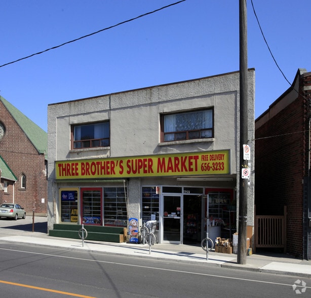 427-429 Vaughan Rd, Toronto, ON à vendre - Photo du bâtiment - Image 2 de 4