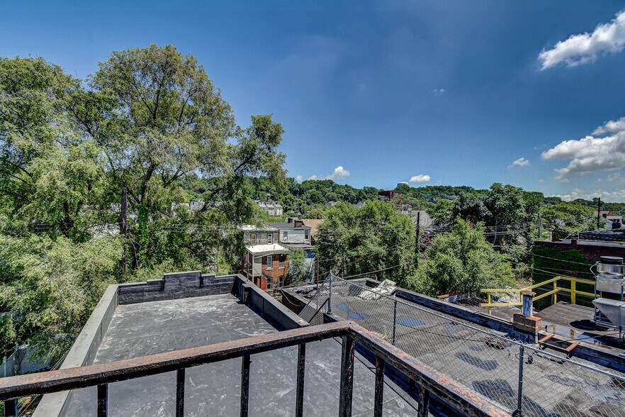 4919 Penn Ave, Pittsburgh, PA à vendre - Photo du bâtiment - Image 3 de 15