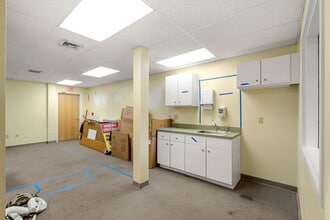 140 Commonwealth Ave, Danvers, MA for lease Building Photo- Image 2 of 3