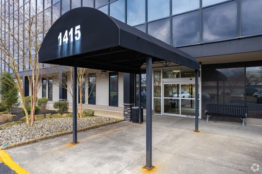 1415 Rt 70, Cherry Hill, NJ à louer - Photo du bâtiment - Image 3 de 4