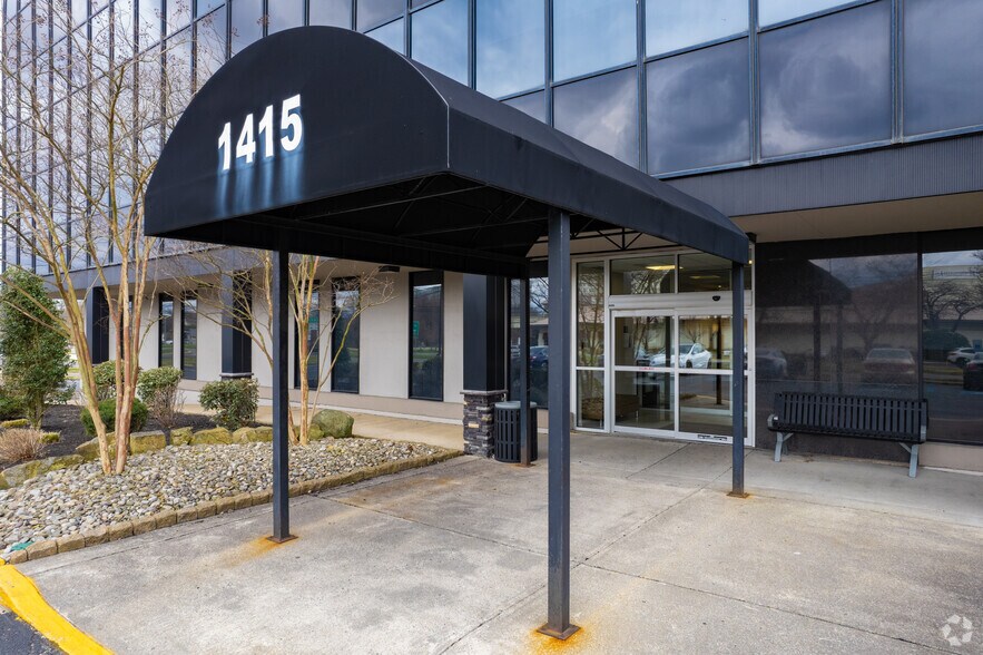 1415 Rt 70, Cherry Hill, NJ à louer - Photo du bâtiment - Image 3 de 4
