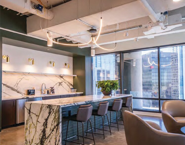 701 Brazos St, Austin, TX à louer - Photo du bâtiment - Image 3 de 42