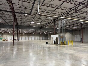 12225 SW Myslony St, Tualatin, OR à vendre Photo intérieure- Image 2 de 4