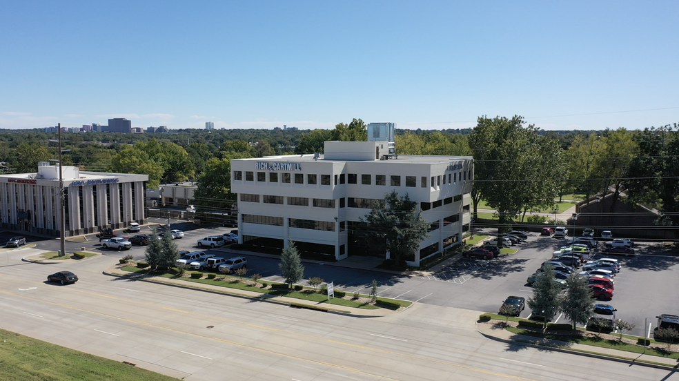 2738 E 51st St, Tulsa, OK for lease - Building Photo - Image 2 of 5