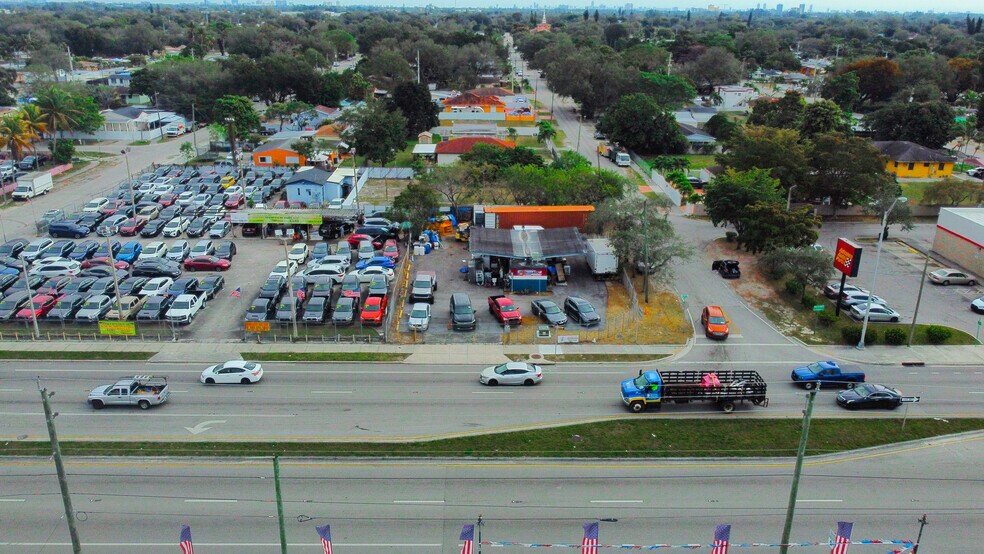 9301 NW 27th Ave, Miami, FL à vendre - Photo du bâtiment - Image 2 de 10