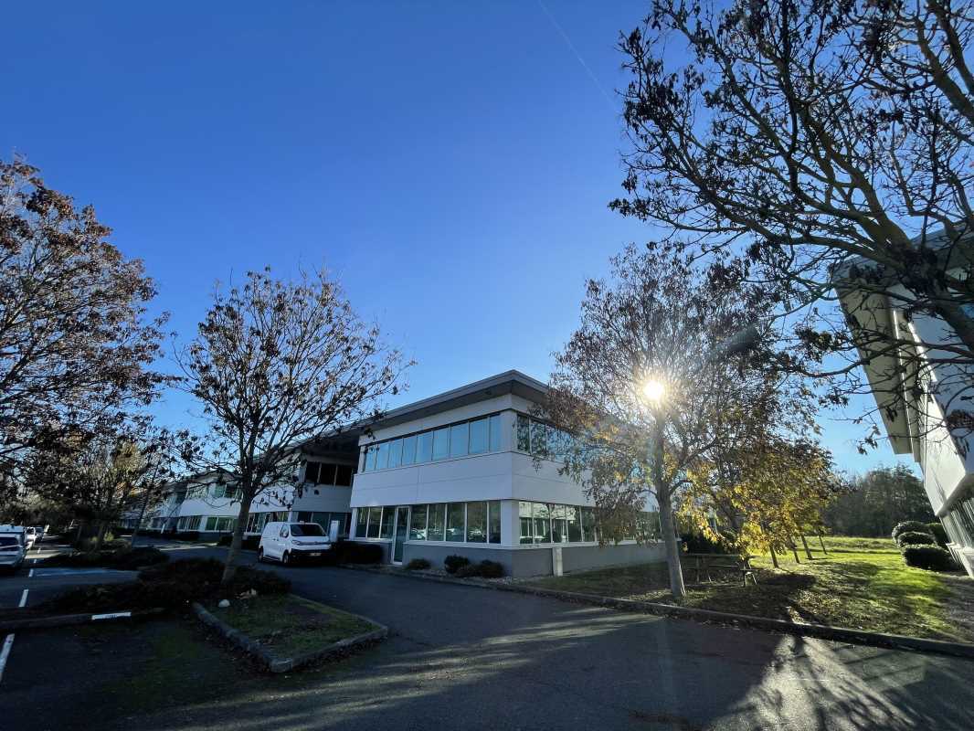 Office in Labège for lease Building Photo- Image 1 of 7