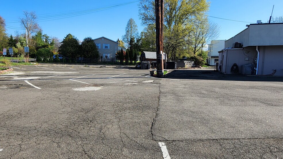 4 Route 303, Tappan, NY à vendre - Photo du bâtiment - Image 2 de 5