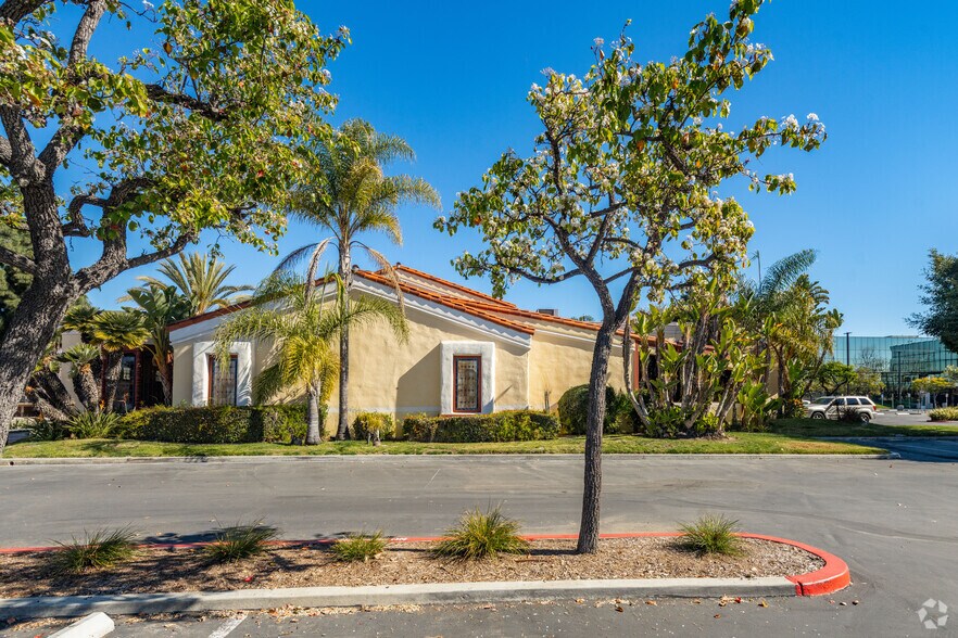 3360 Ocean Park Blvd, Santa Monica, CA à louer - Photo du bâtiment - Image 2 de 18