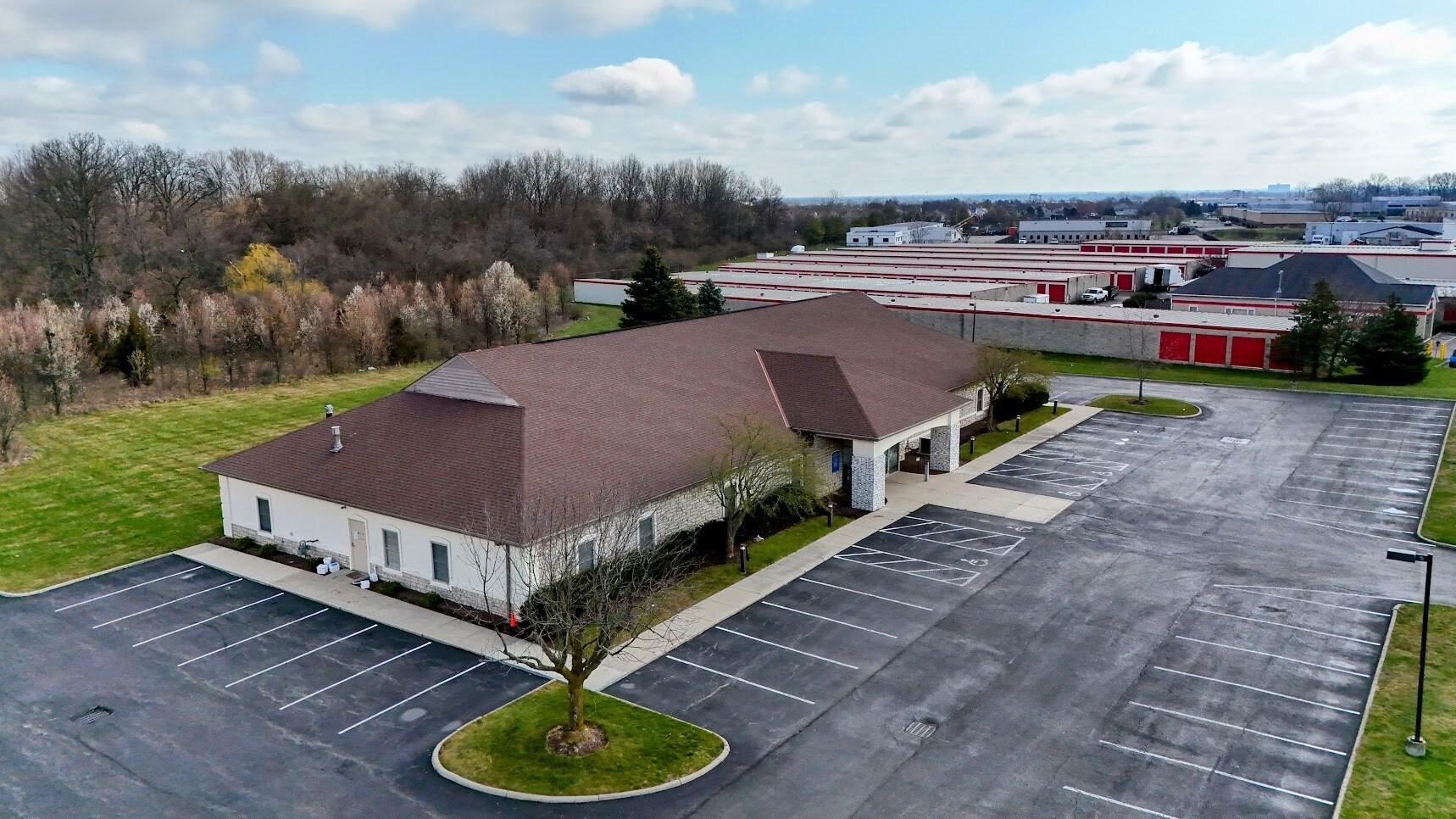 5300 Nike Dr, Hilliard, OH à vendre Photo du bâtiment- Image 1 de 14