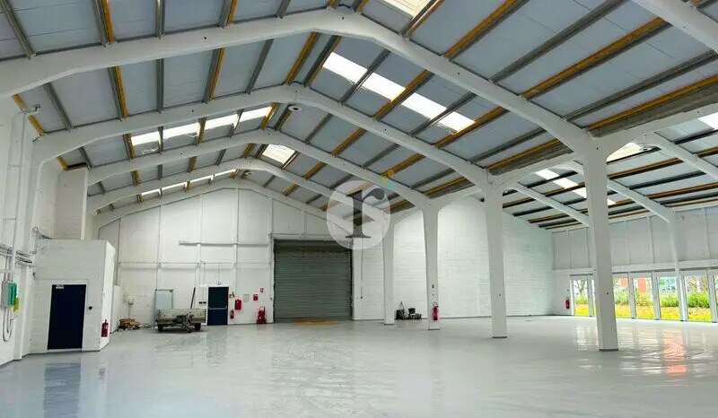 Office in Seclin for lease Interior Photo- Image 1 of 7