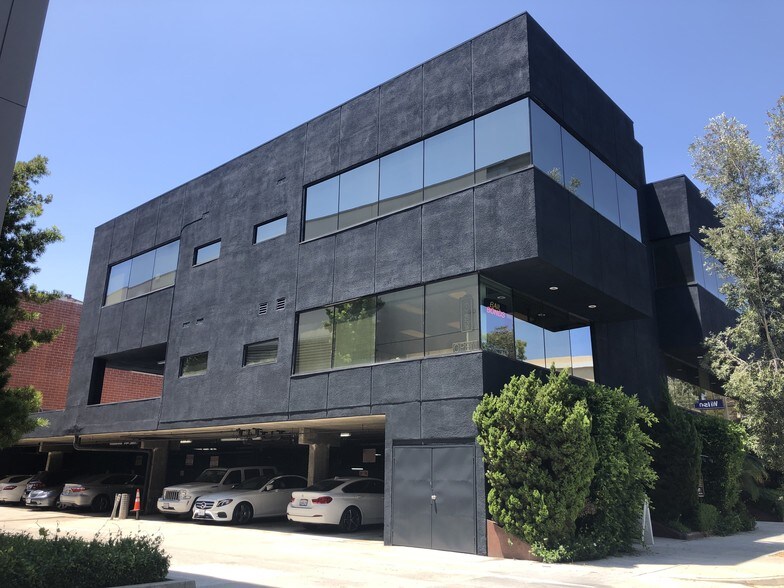 520 E Wilson Ave, Glendale, CA à louer - Photo du bâtiment - Image 3 de 4