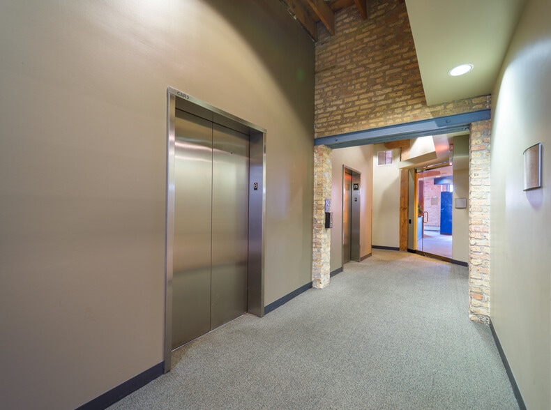 430 W Erie St, Chicago, IL for lease - Interior Photo - Image 2 of 5