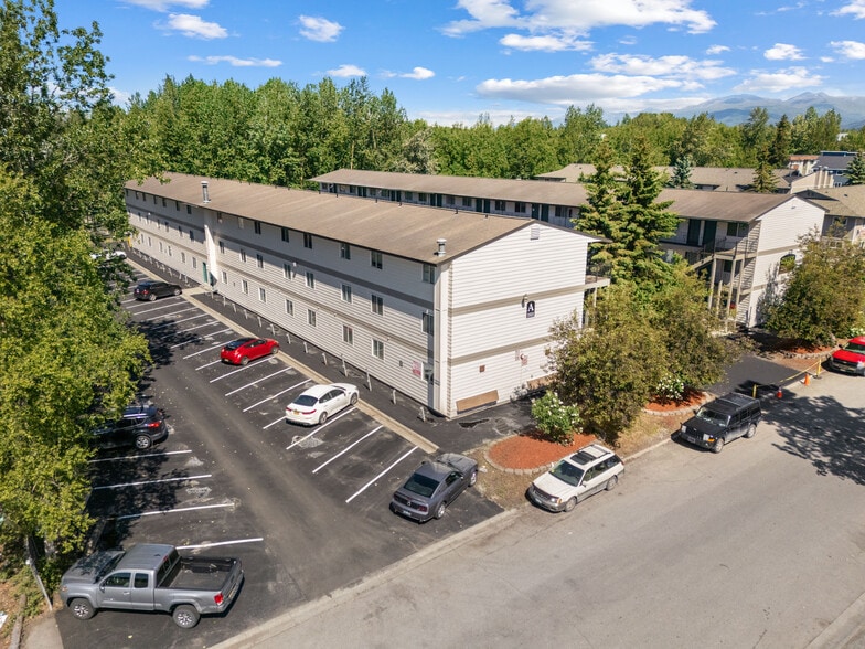 Anchorage Apartment Homes portfolio of 3 properties for sale on LoopNet.ca - Building Photo - Image 2 of 39