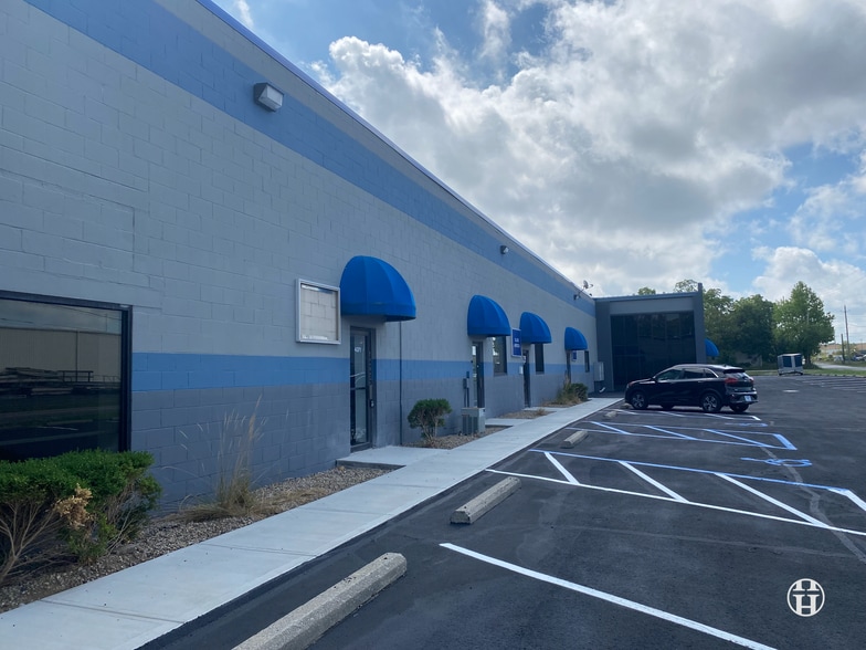 4351-4375 Sellers St, Indianapolis, IN for lease - Building Photo - Image 3 of 3