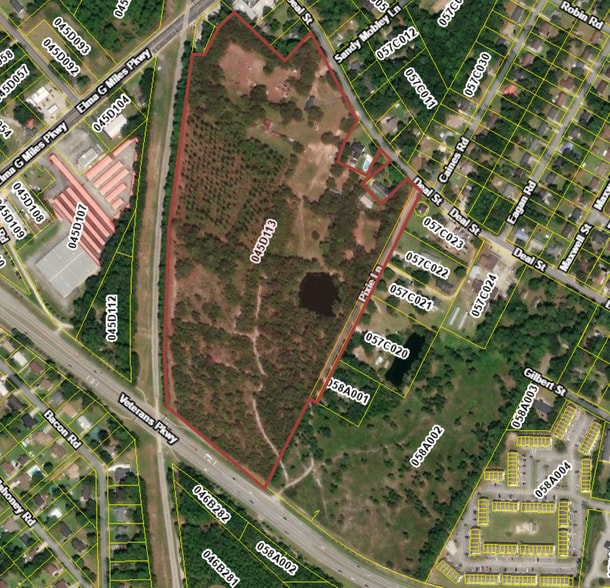313 Deal St, Hinesville, GA à vendre - Photo du bâtiment - Image 2 de 2