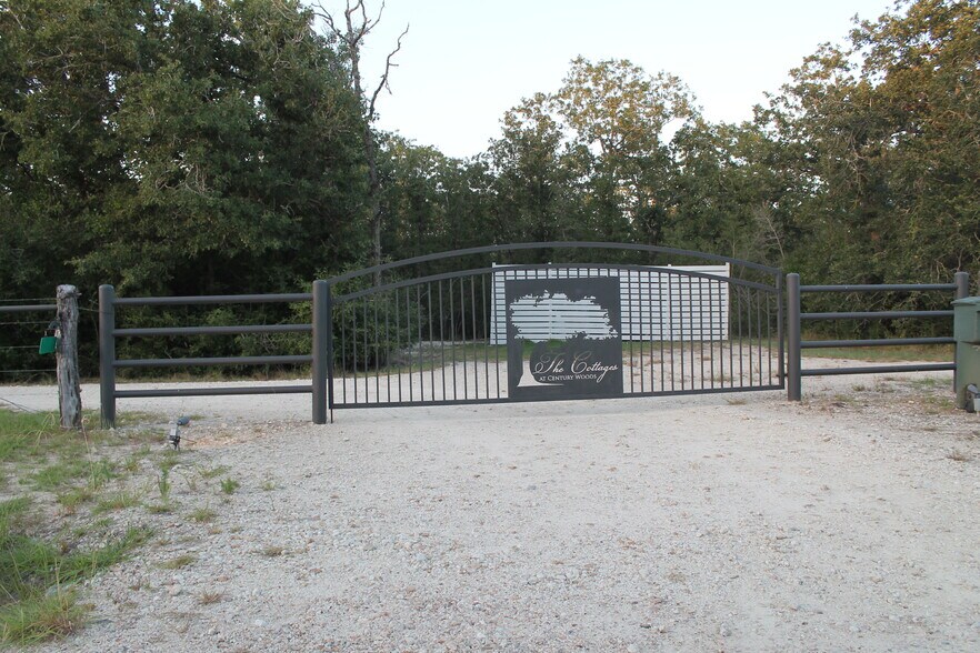 13565 County Road 274, Somerville, TX à vendre - Photo du bâtiment - Image 2 de 13